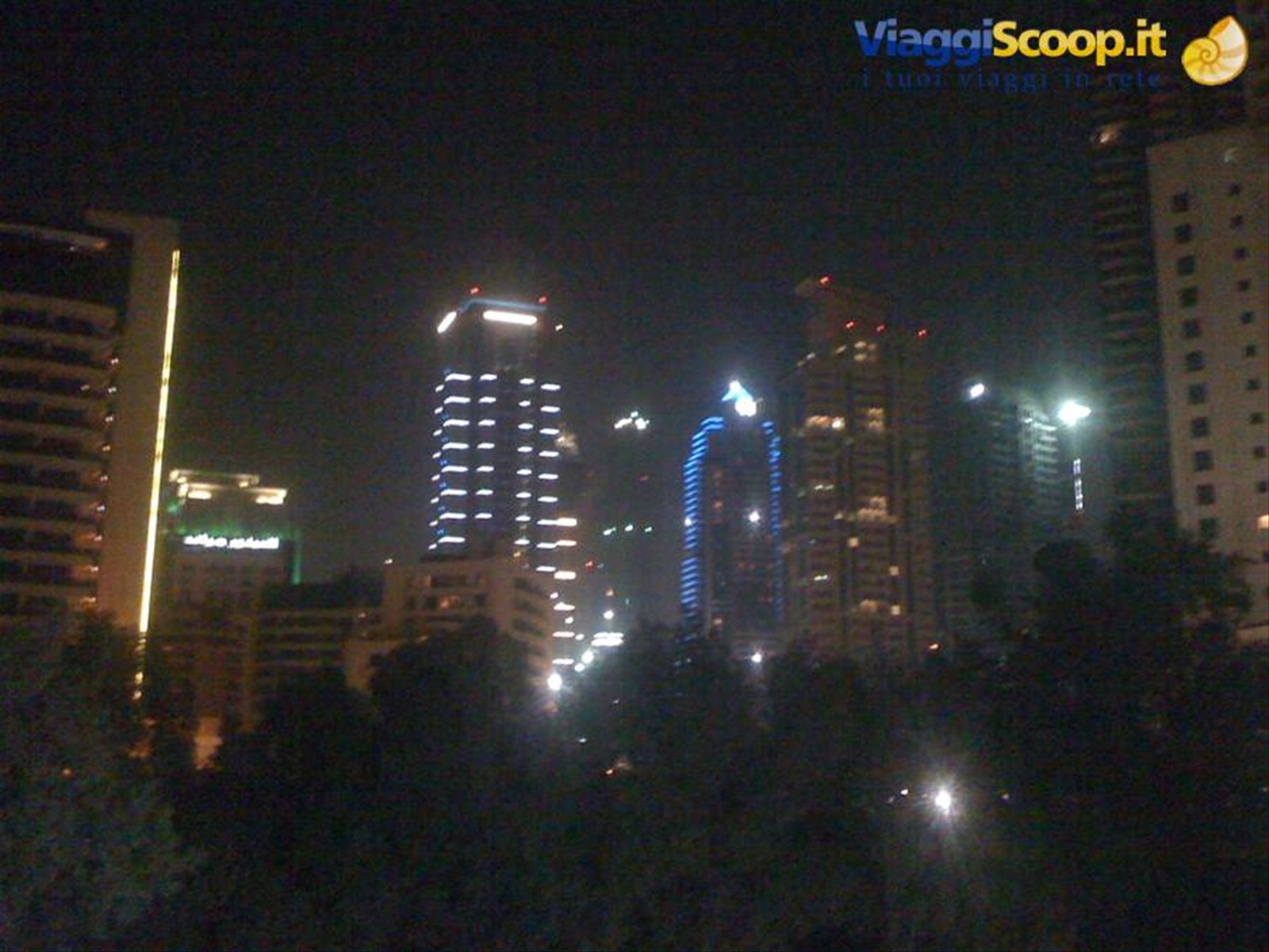 dubai by night