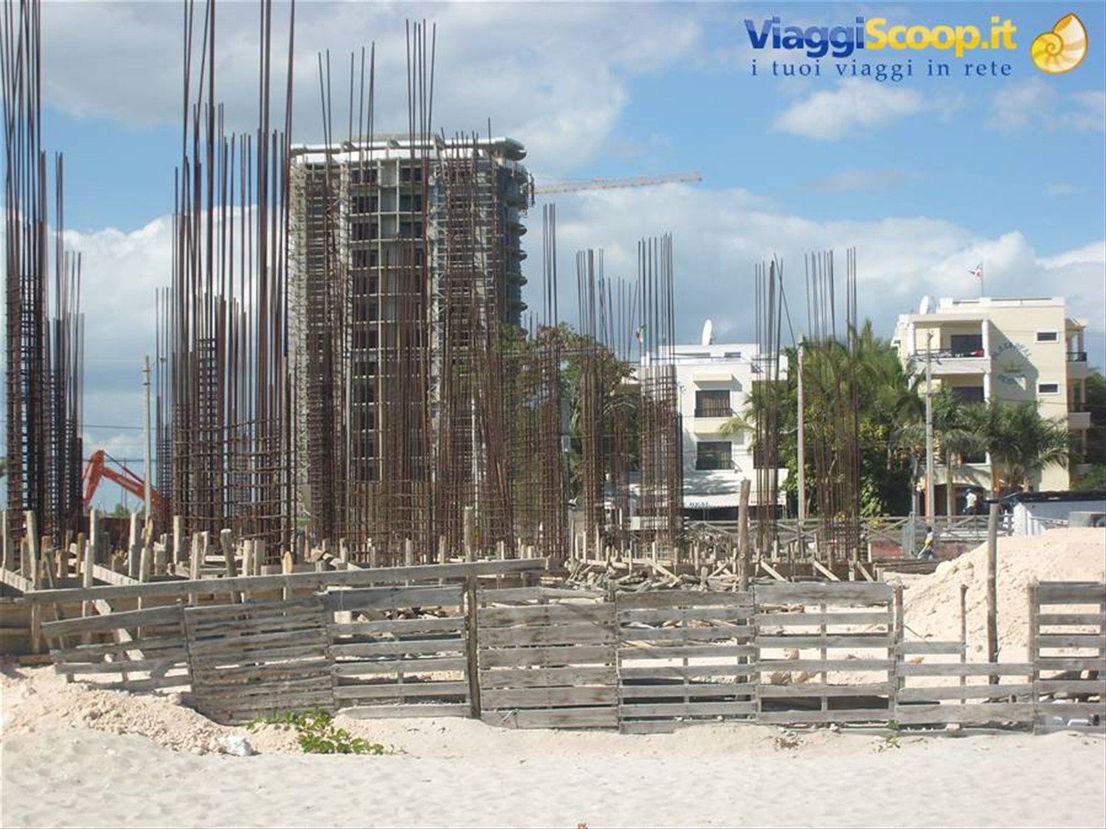 Spiaggia davanti all'hotel