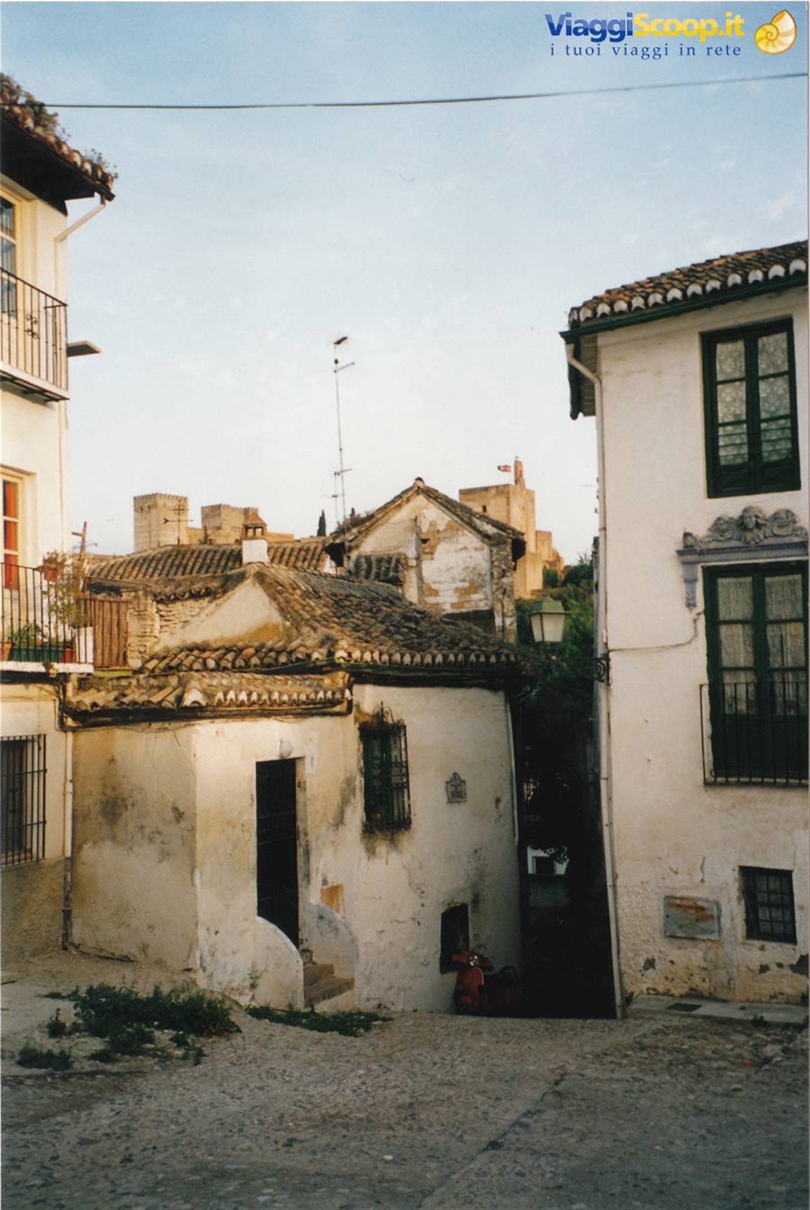 GRENADA - VICOLI