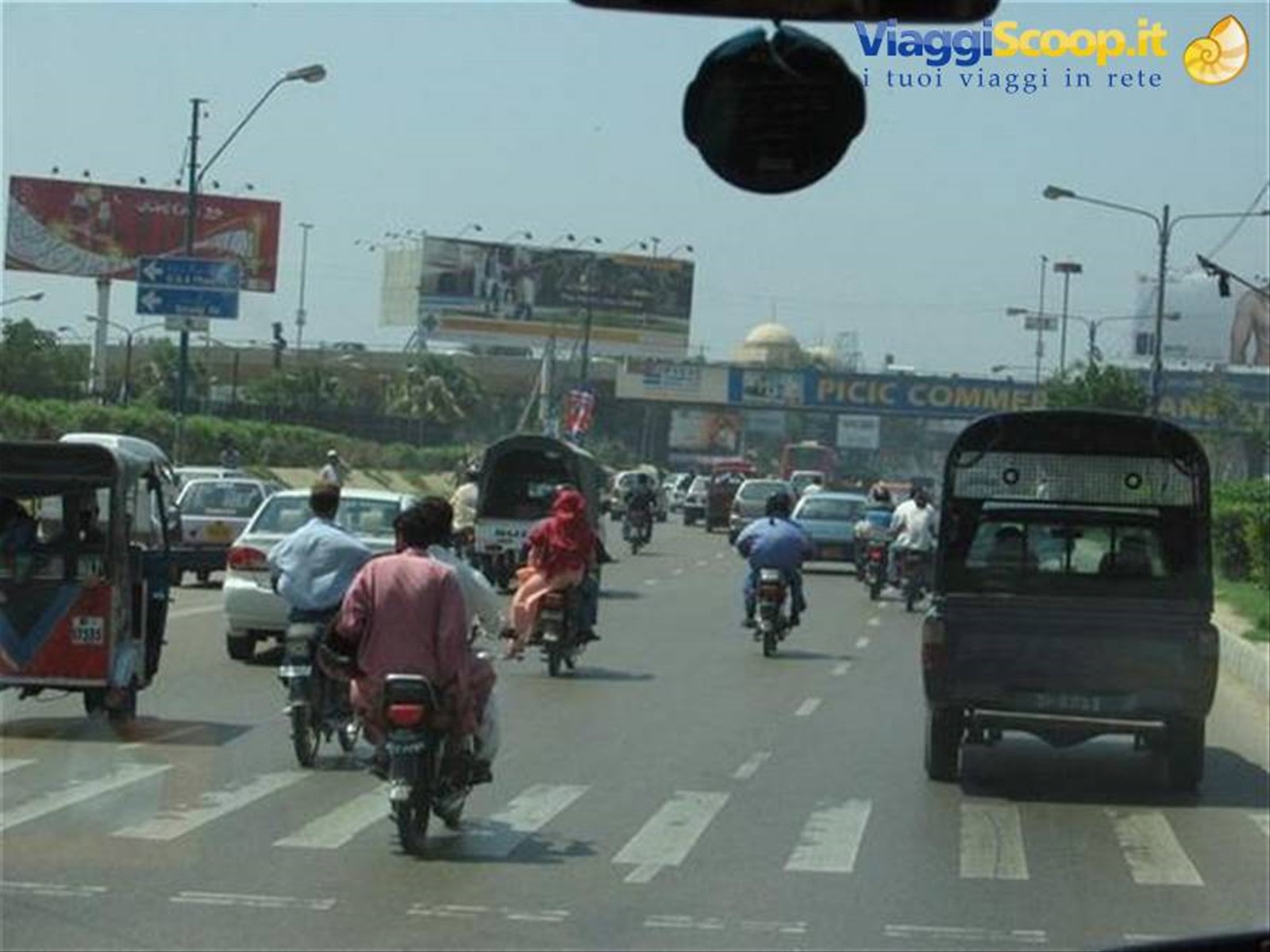 traffico di Karachi