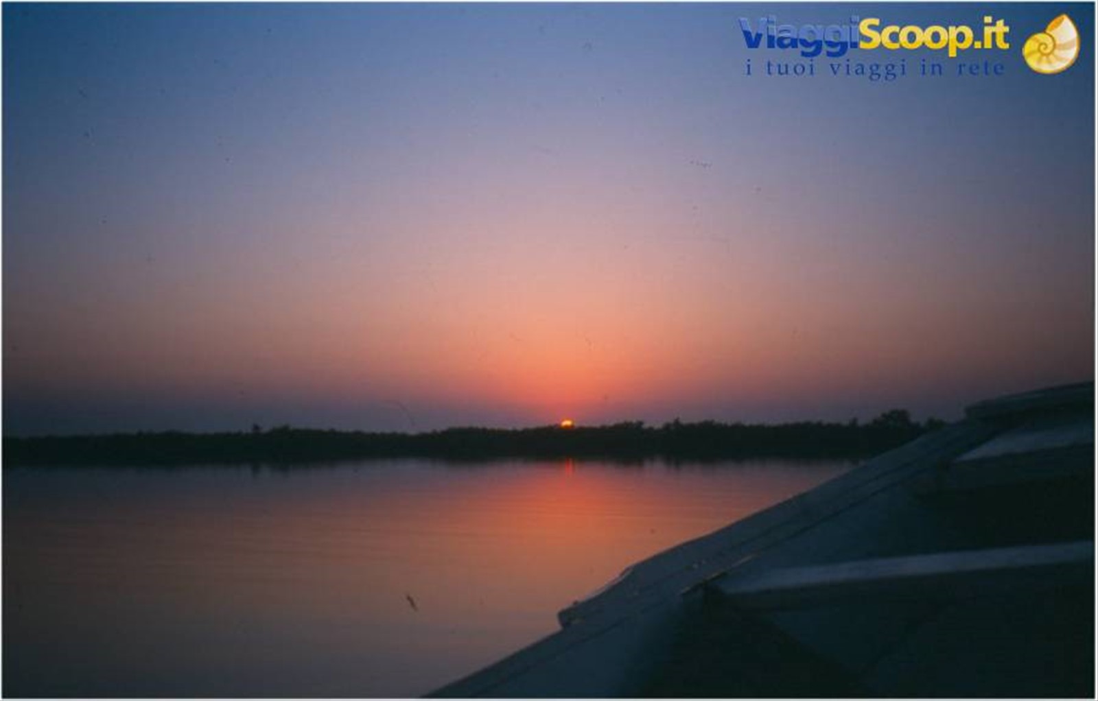 tramonto sul fiume Gambia