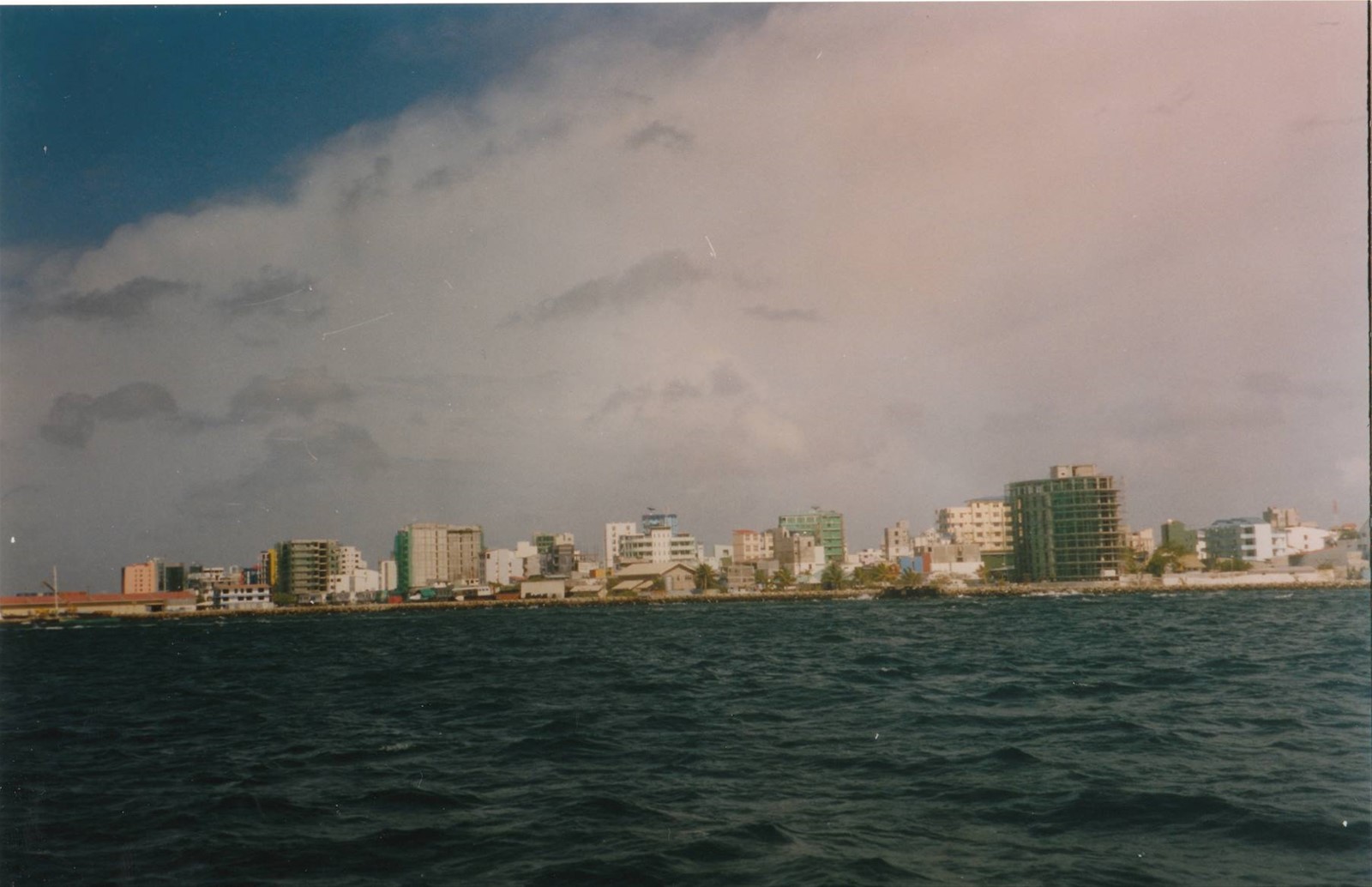 la capitale Malè dal mare