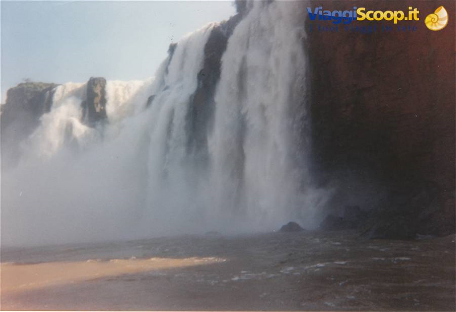 le cascate dal rio Iguaçù