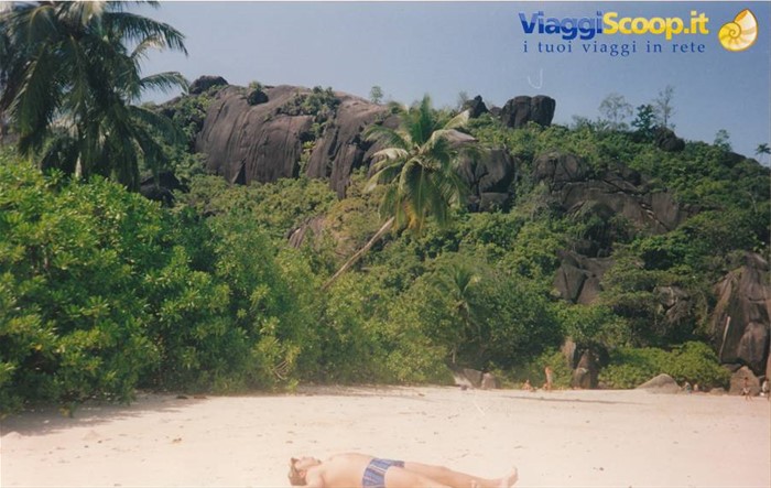 la spiaggia di anse Jasmin tutta per me