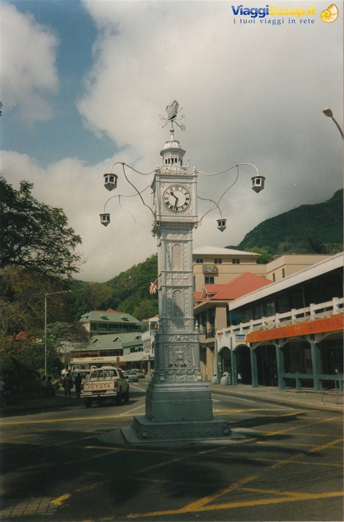 Mahè, Victoria la Clock square