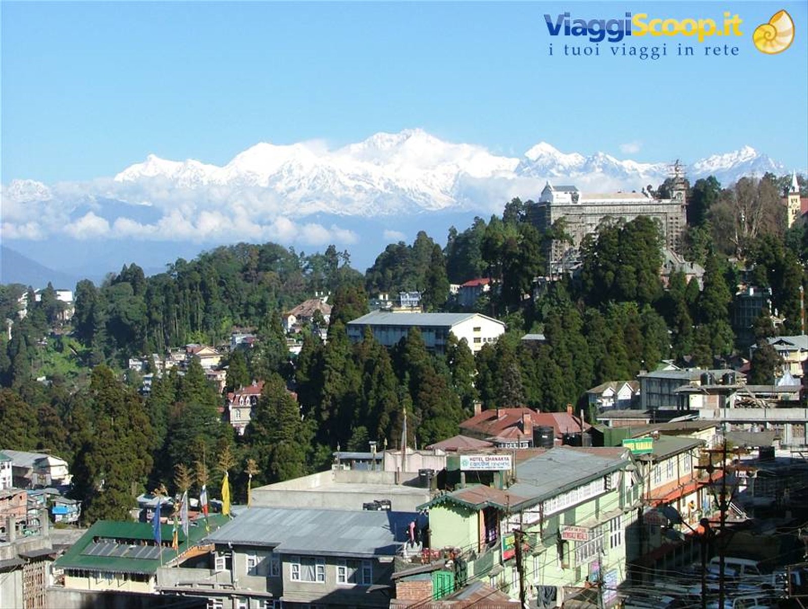 vista sulla catena dell' Himalaya