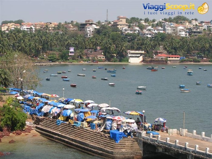 Goa, spiaggia Dona Paula