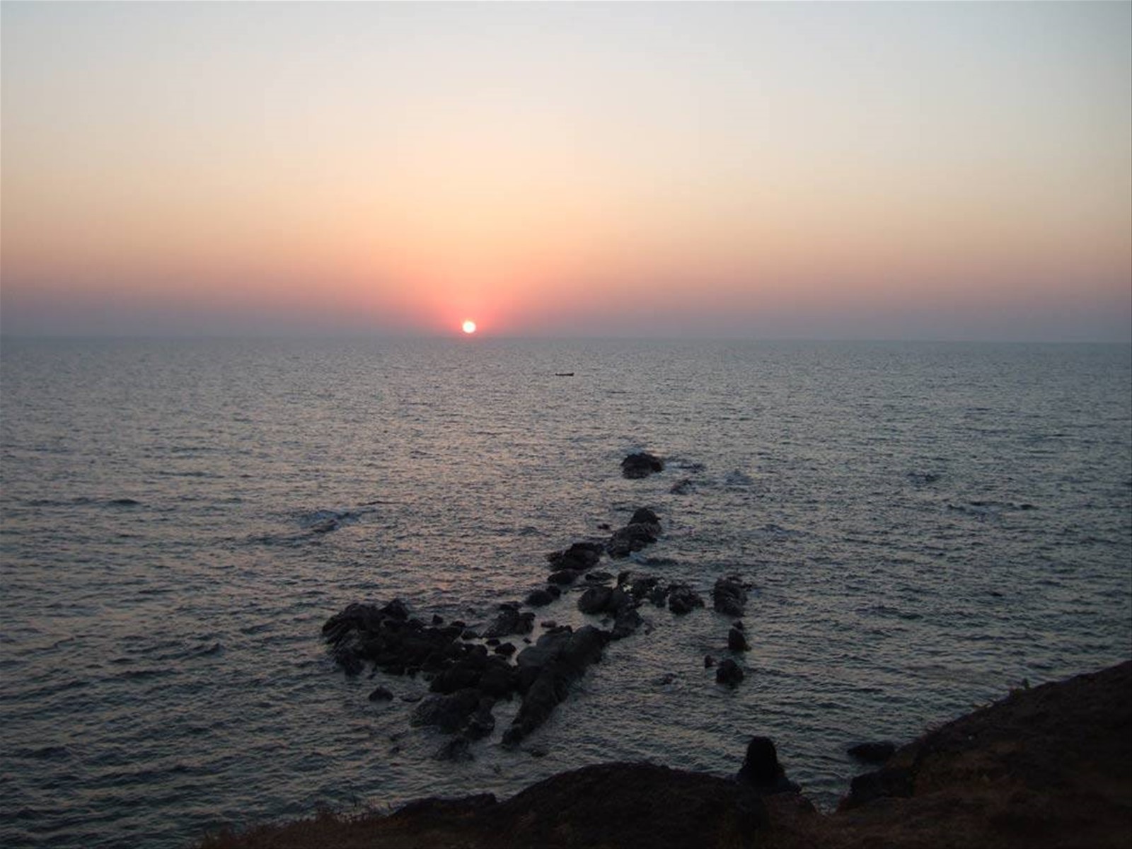tramonto dalla spiaggia di Vogator