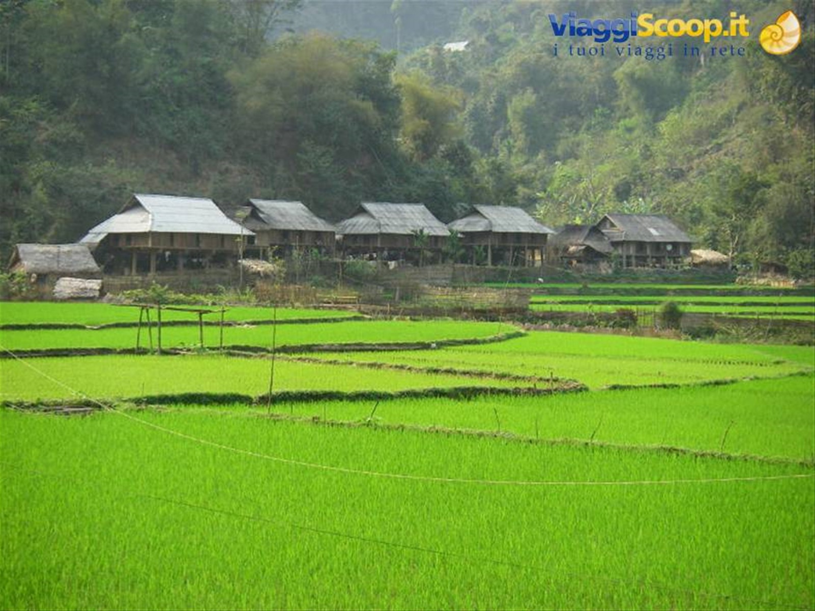 villaggio nella valle di Mai Chau