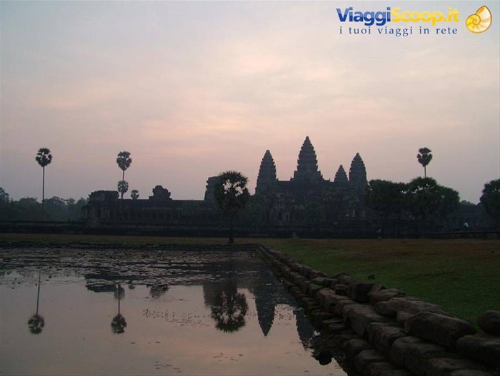 Angkor Wat all' alba