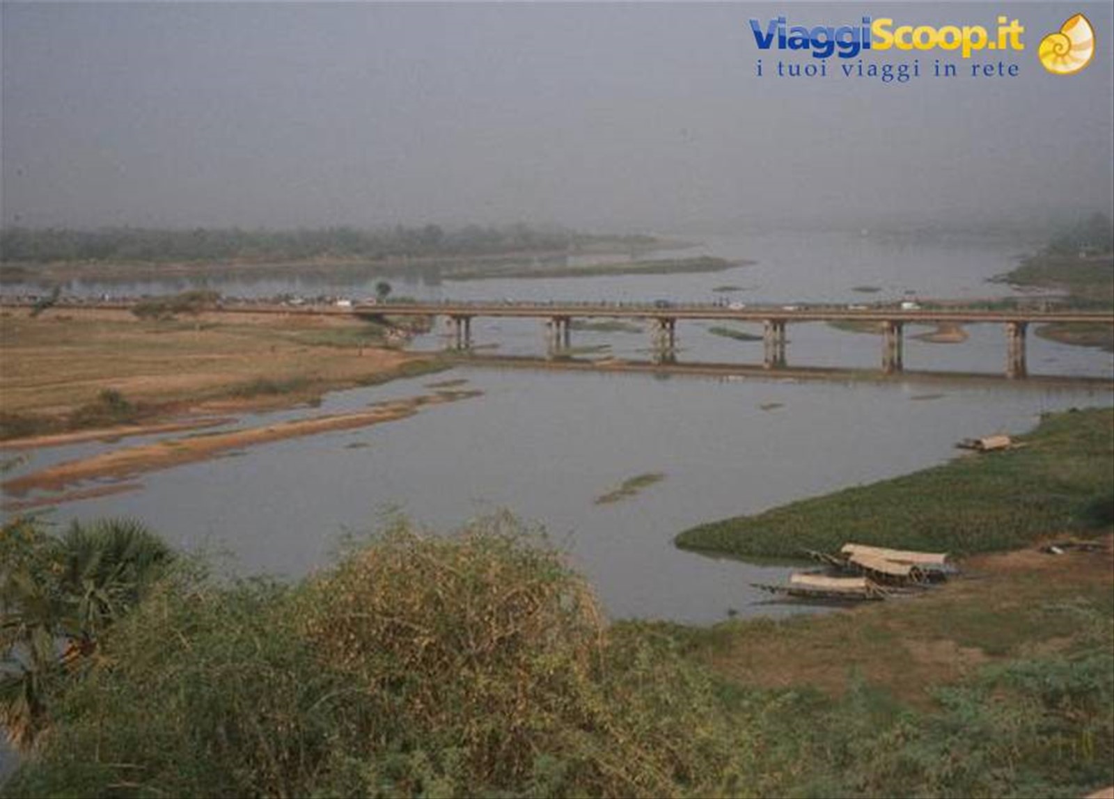 ponte sul fiume Niger