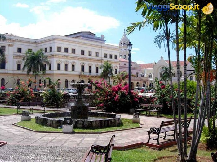 plaza Herrera