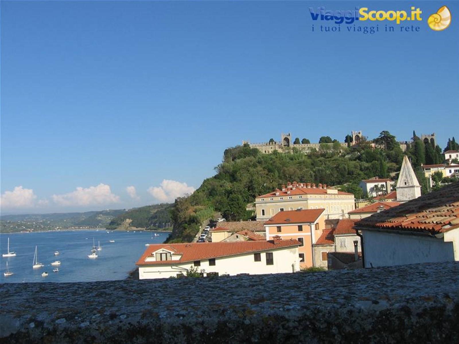 vista del castello di Piran dal campanile di San Giorgio