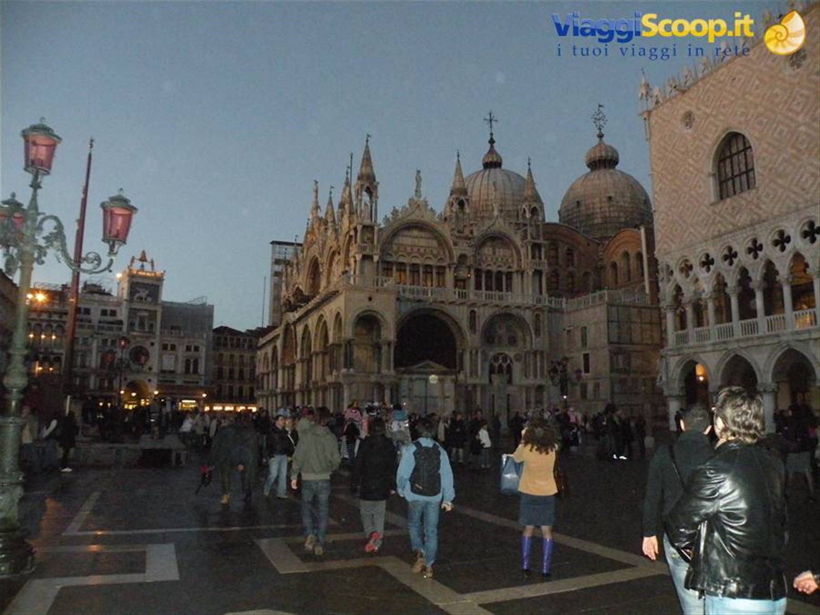 Basilica di San Marco e Orologio dello zodiaco