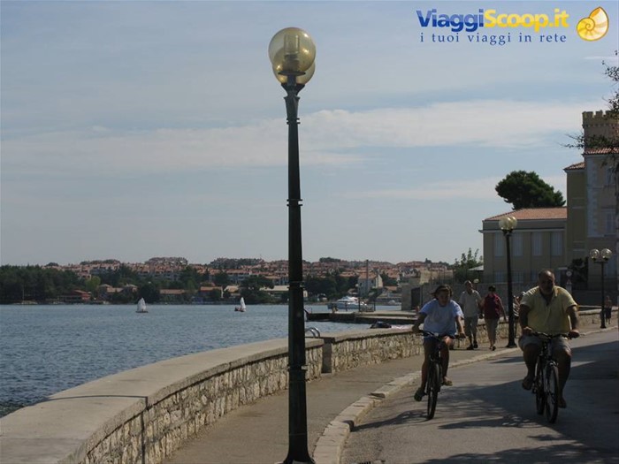 lungomare della città vecchia di Parenzo