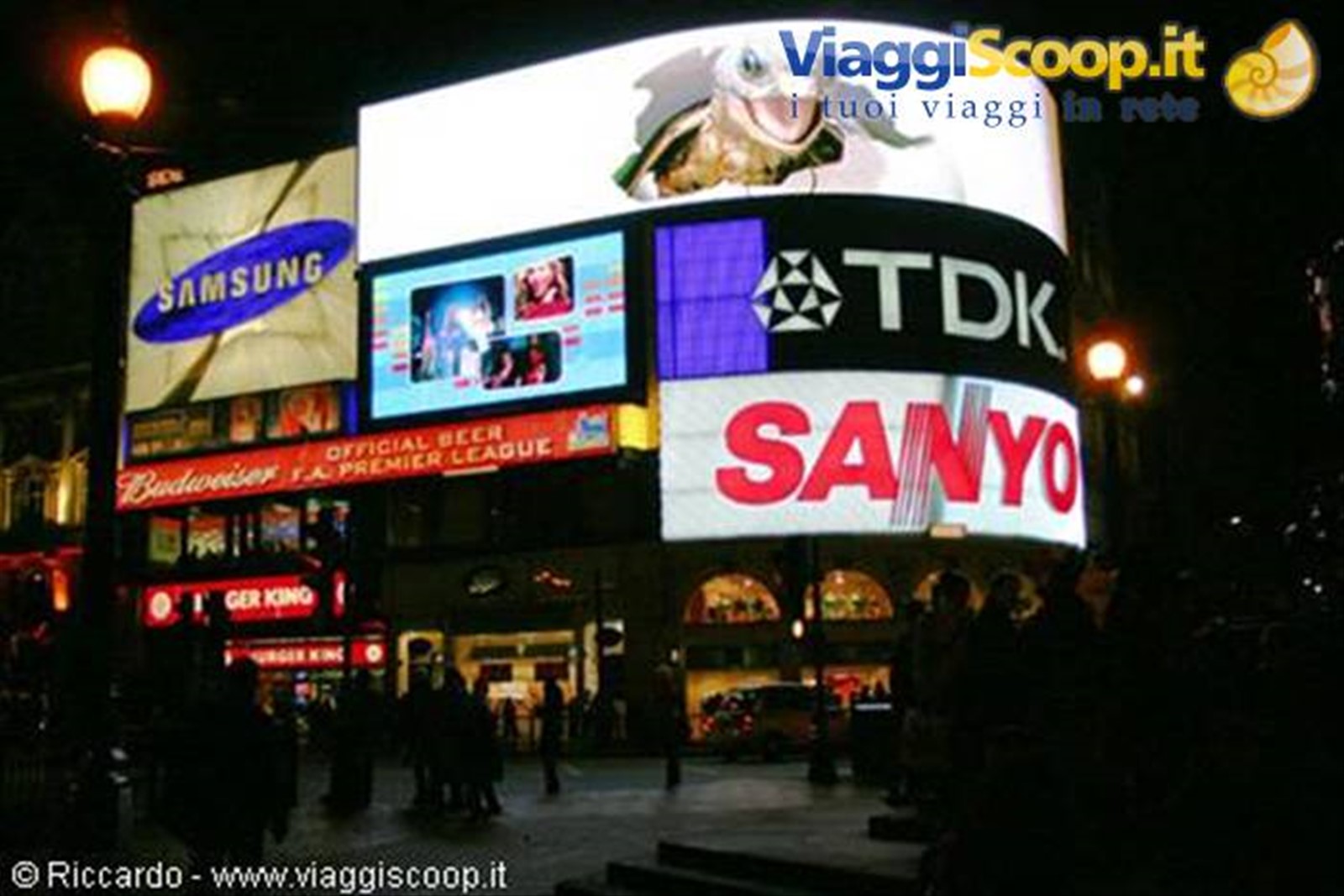 Piccadilly Circus by night