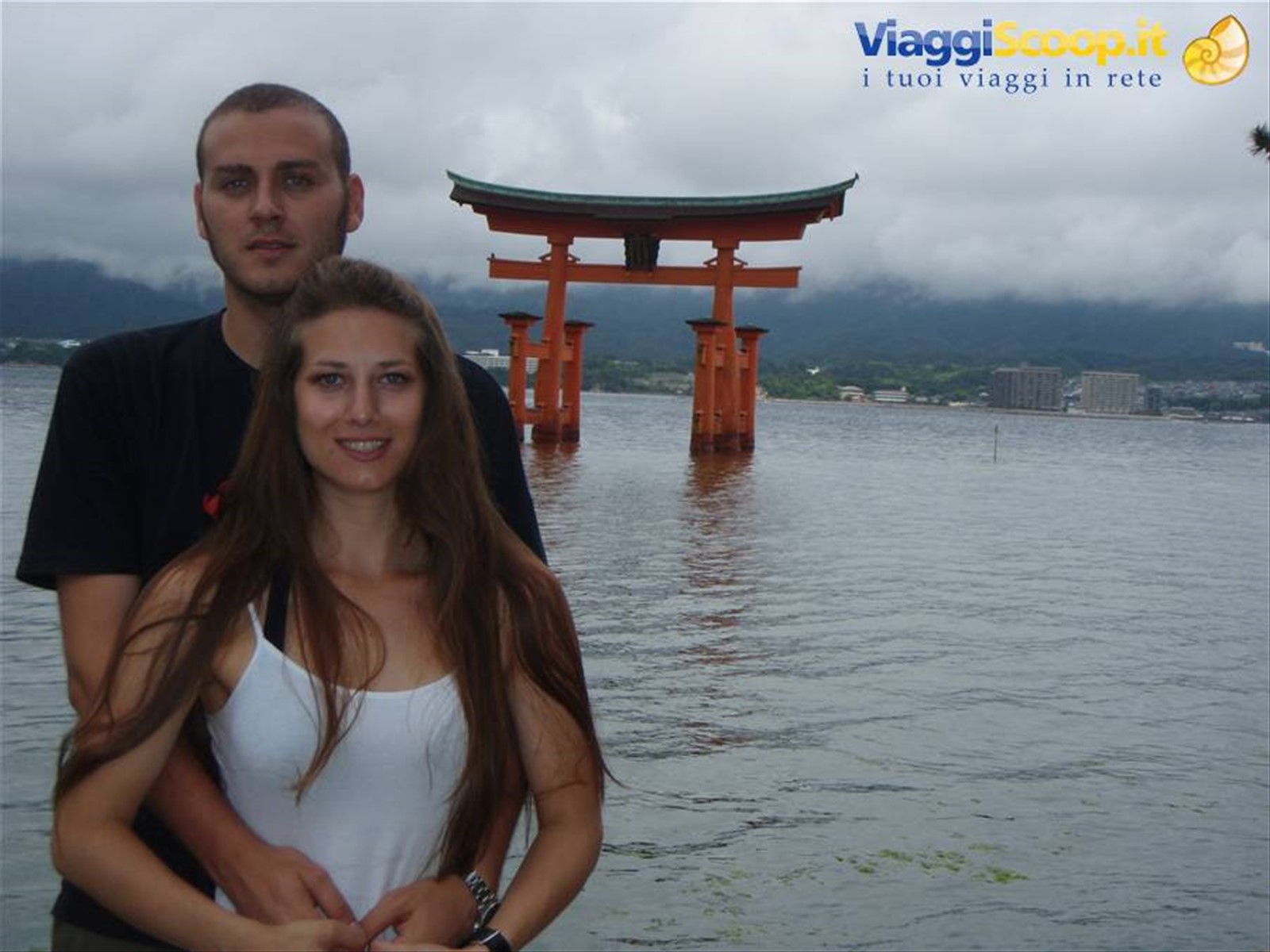 MIYAJIMA, TORI GALLEGGIANTE