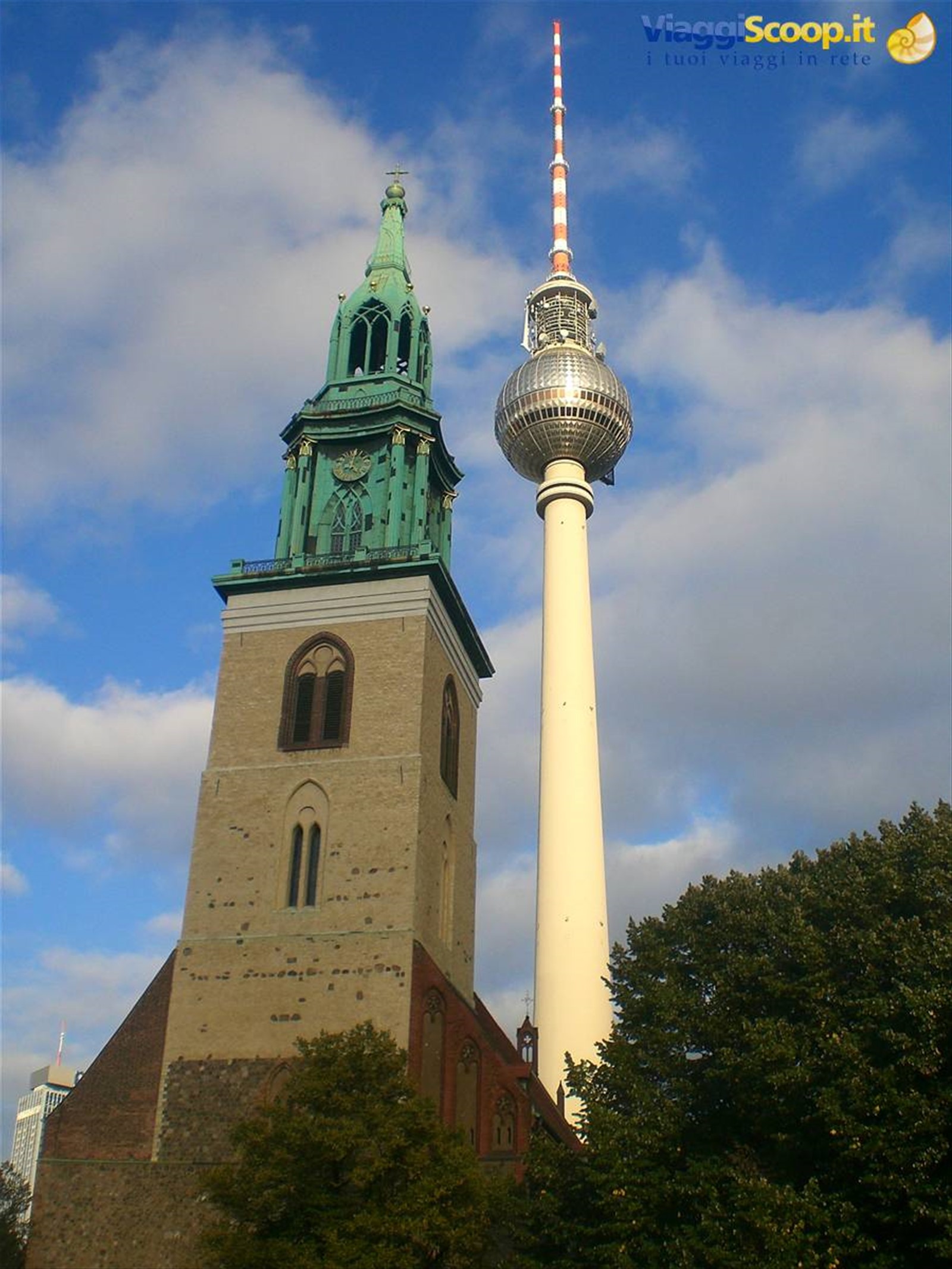 torre della Televisione con Chiesa del '400