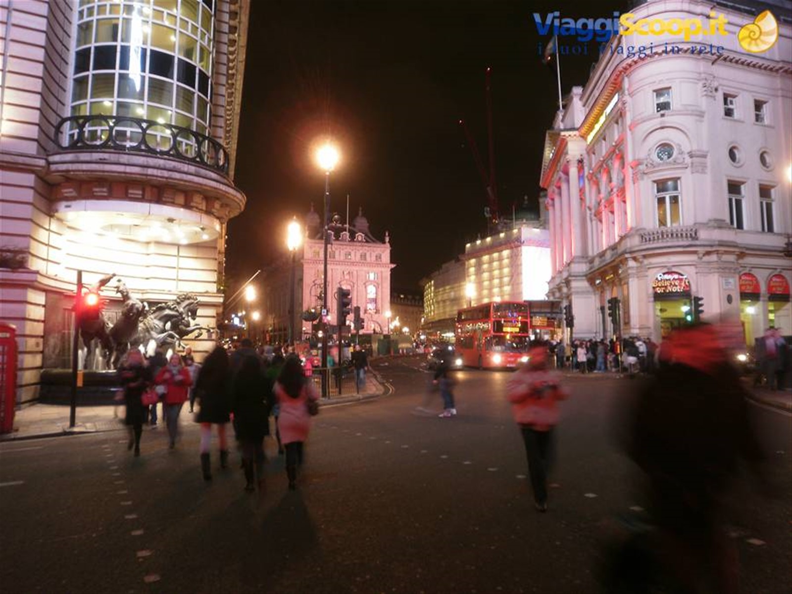 Piccadilly Circus