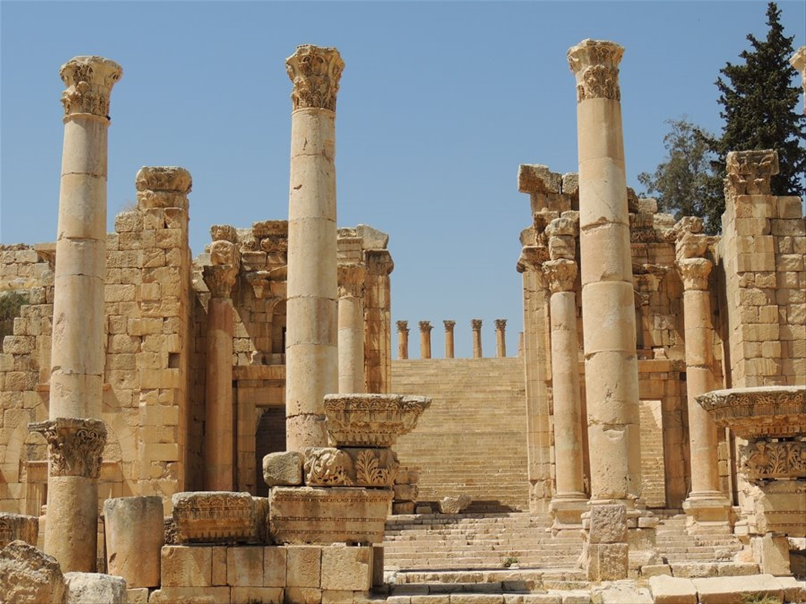 Jerash - La Cattedrale