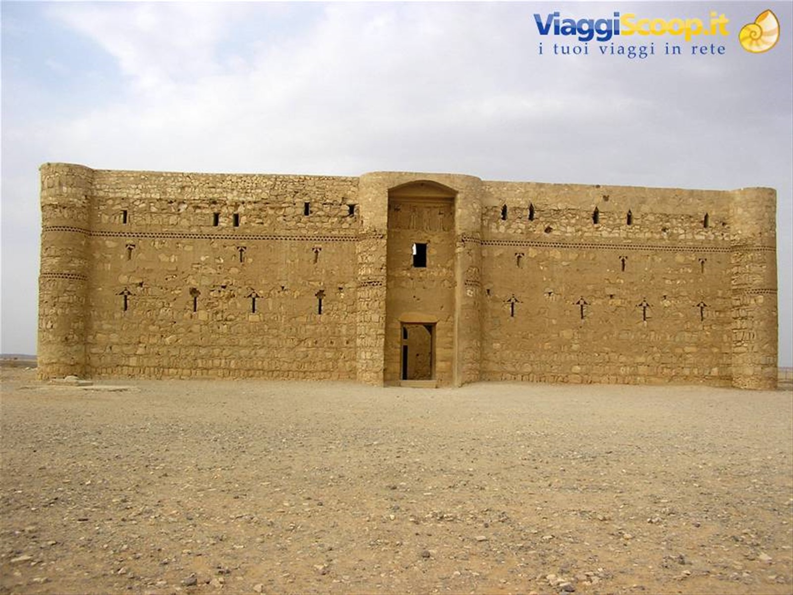 castelli del deserto QASR AL KHARANA