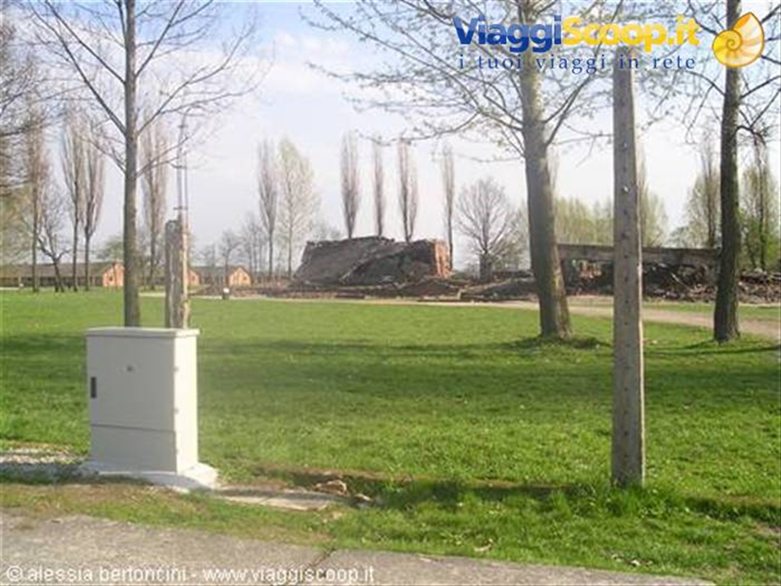 Rovine dei quattro crematori di Birkenau fatti saltare in aria dalle SS prima della ritirata