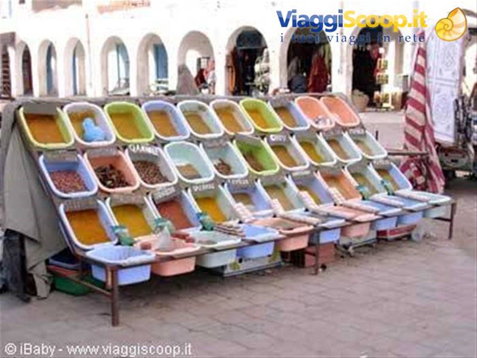 Spezie in un bazar