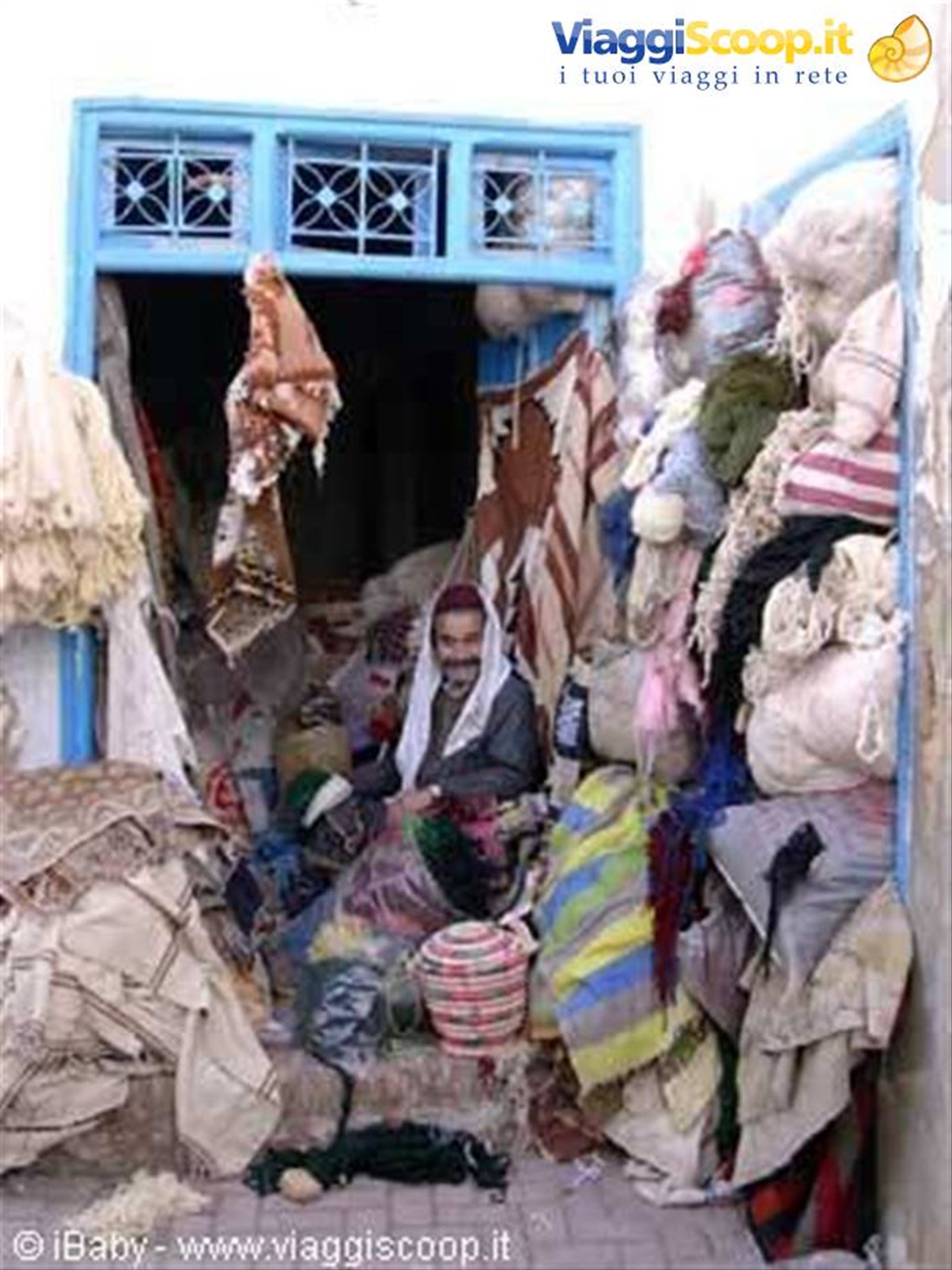 Personaggio al bazar di Kairouan