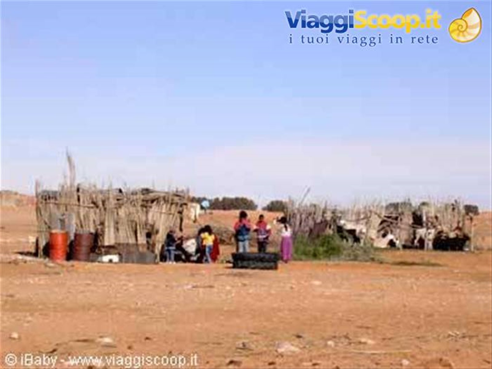 Beduini nei pressi dell'oasi di Kairouan