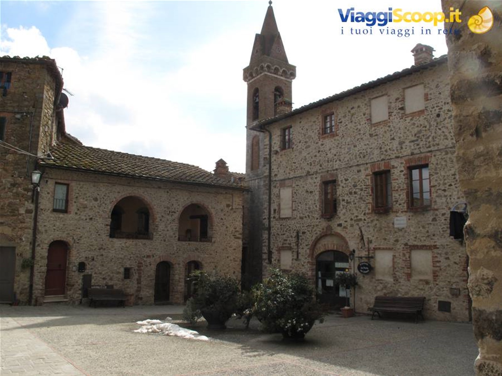 il borgo di San Gusmè
