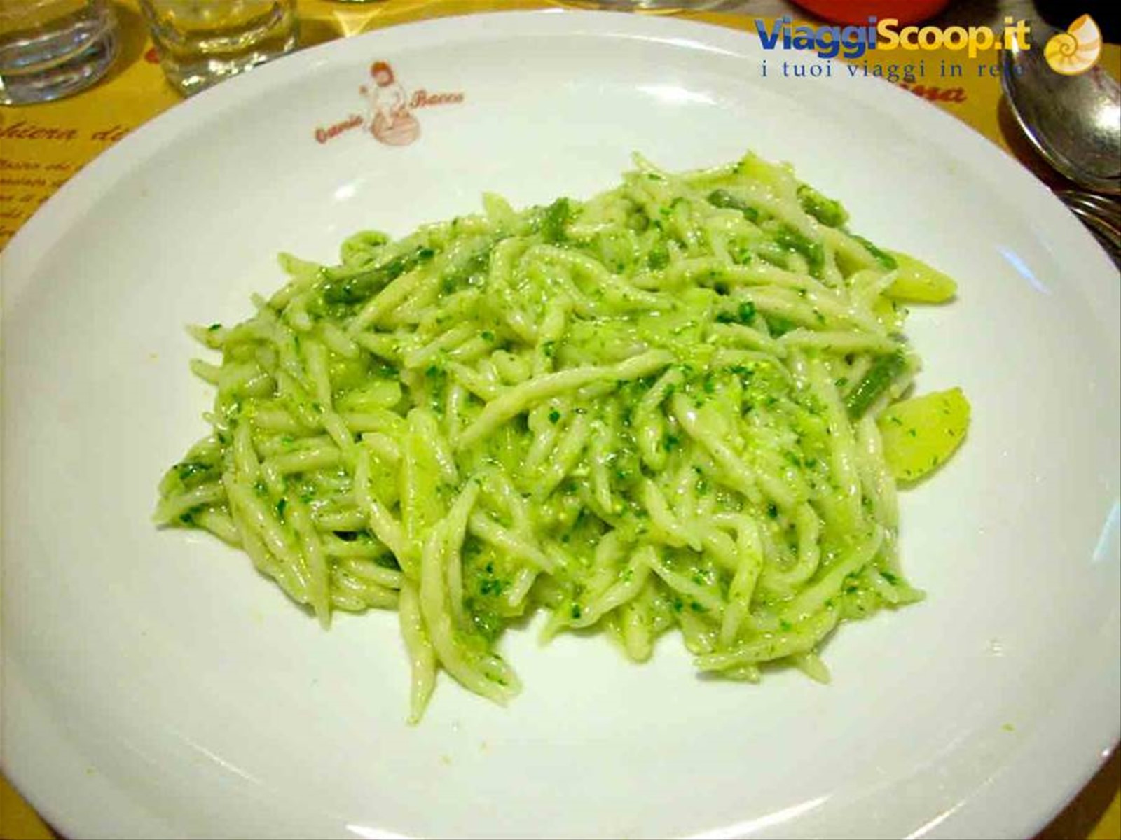 Le trofie al pesto con patate e fagiolini dell'Osteria Bacco