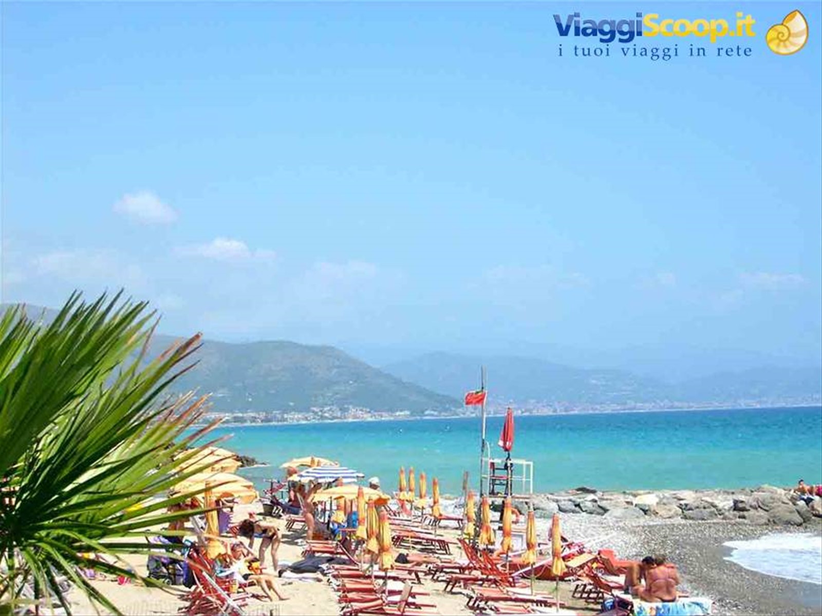 Veduta della spiaggia di Albenga