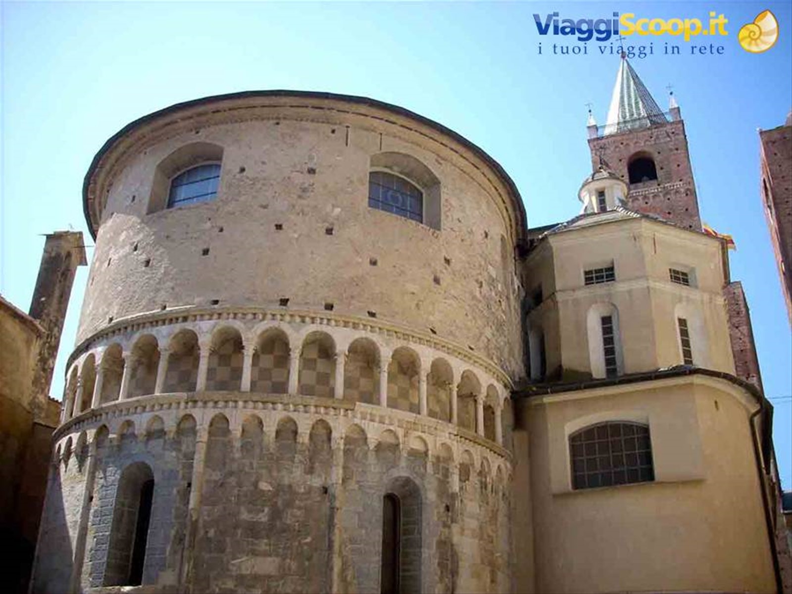 Nel centro storico di Albenga