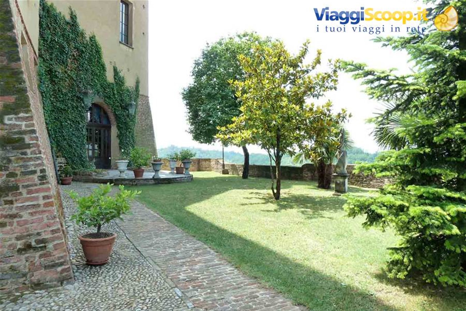 Il giardino del Castello di Cortanze