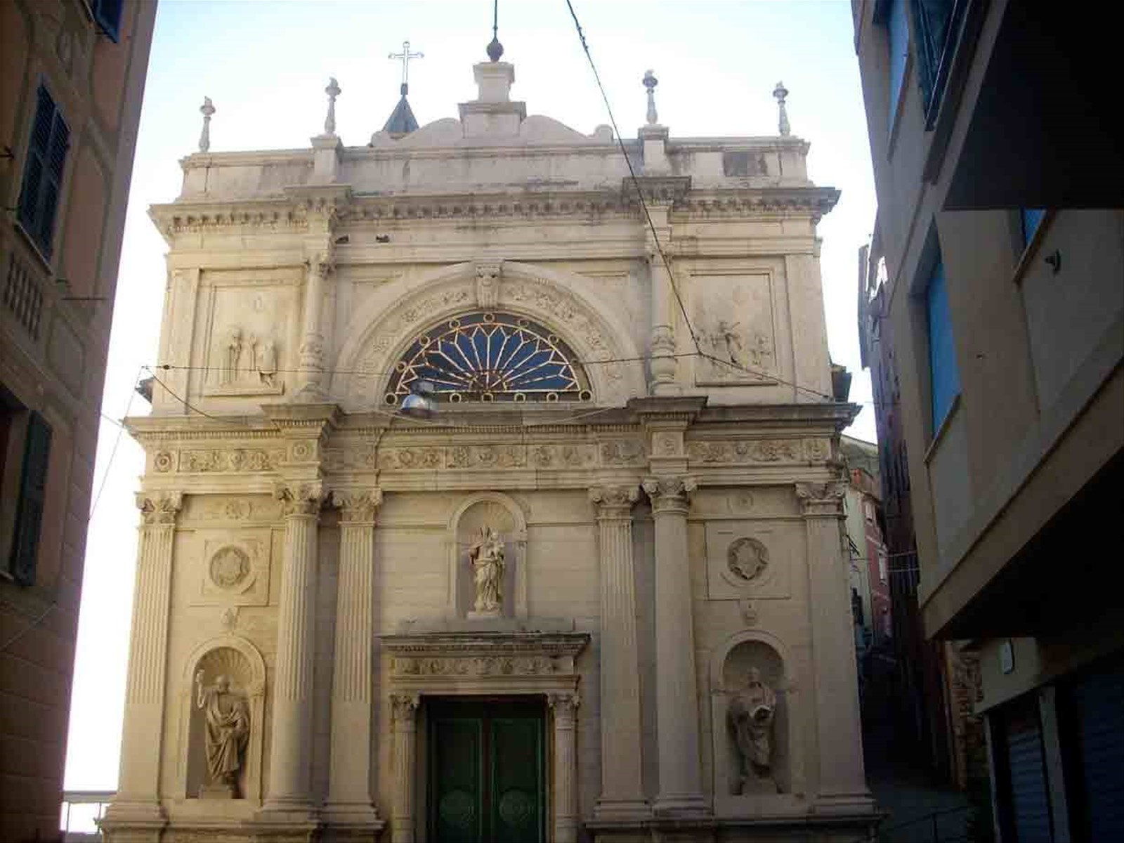 Una delle bellissime chiese di Sori
