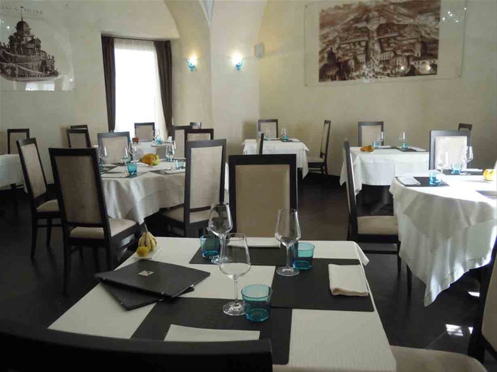 Una delle eleganti sale del Ristorante Il Convito della Venaria