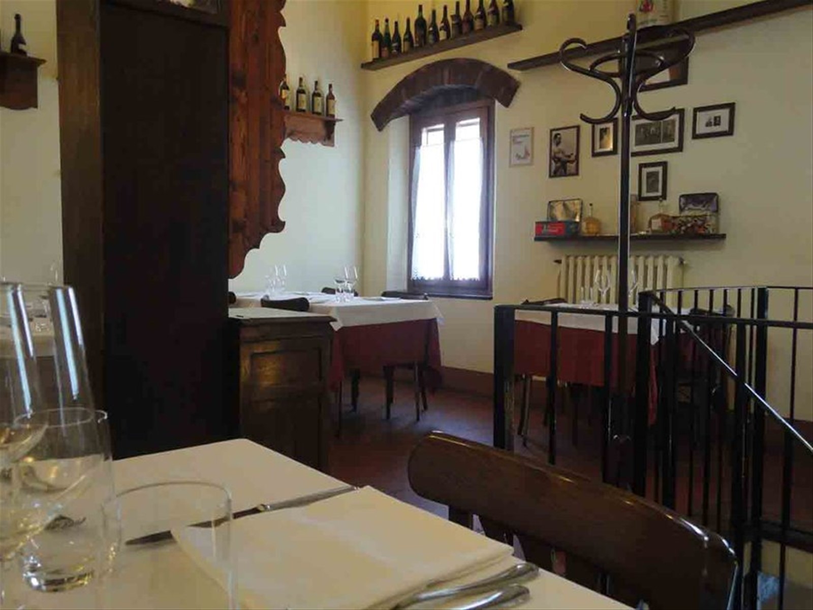 A tavola presso la Trattoria del Borgo