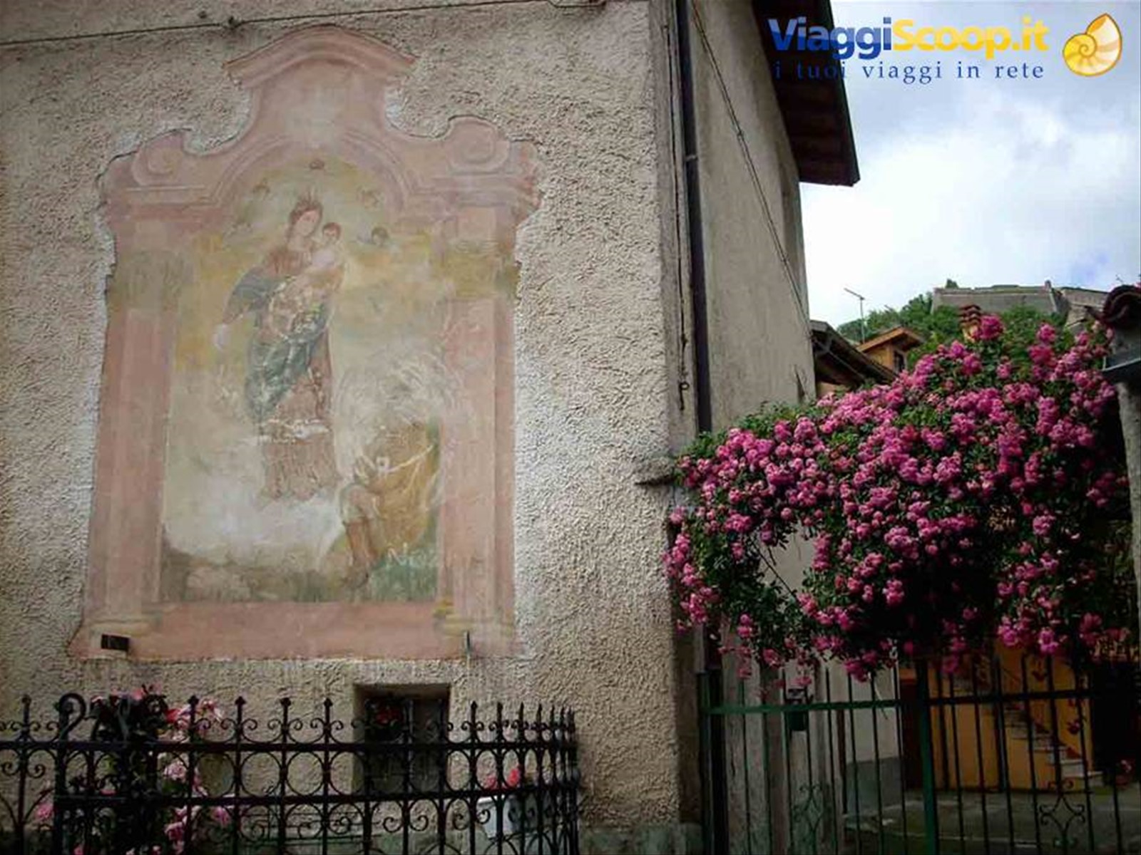 Una Madonna, un affresco