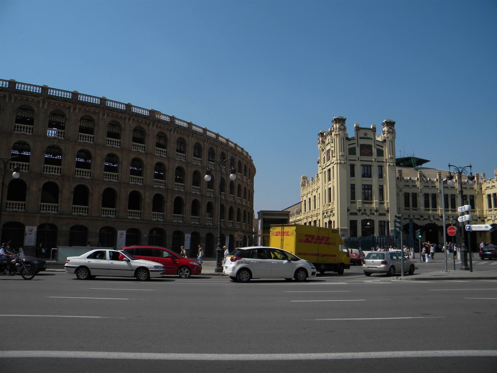 Plaza de Toros e Estacion del Norte