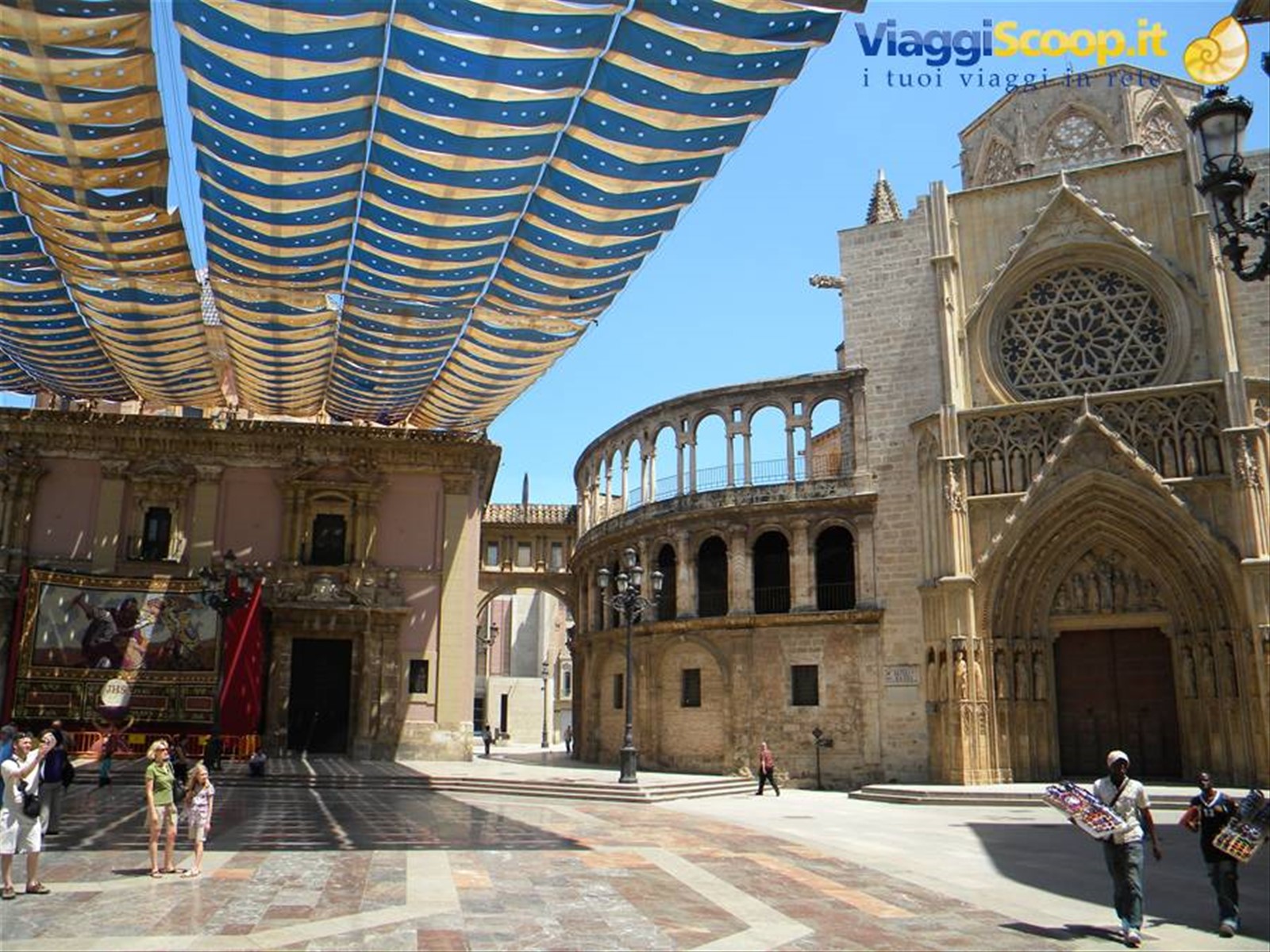 Plaza de la Virgen