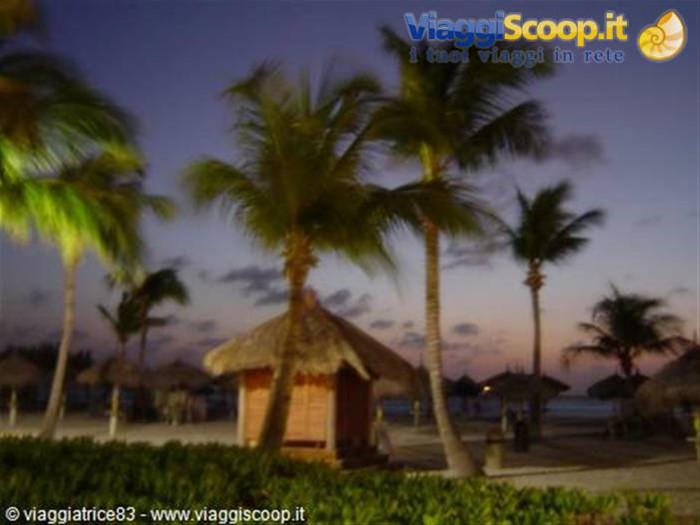 tramonto a Eagle beach 