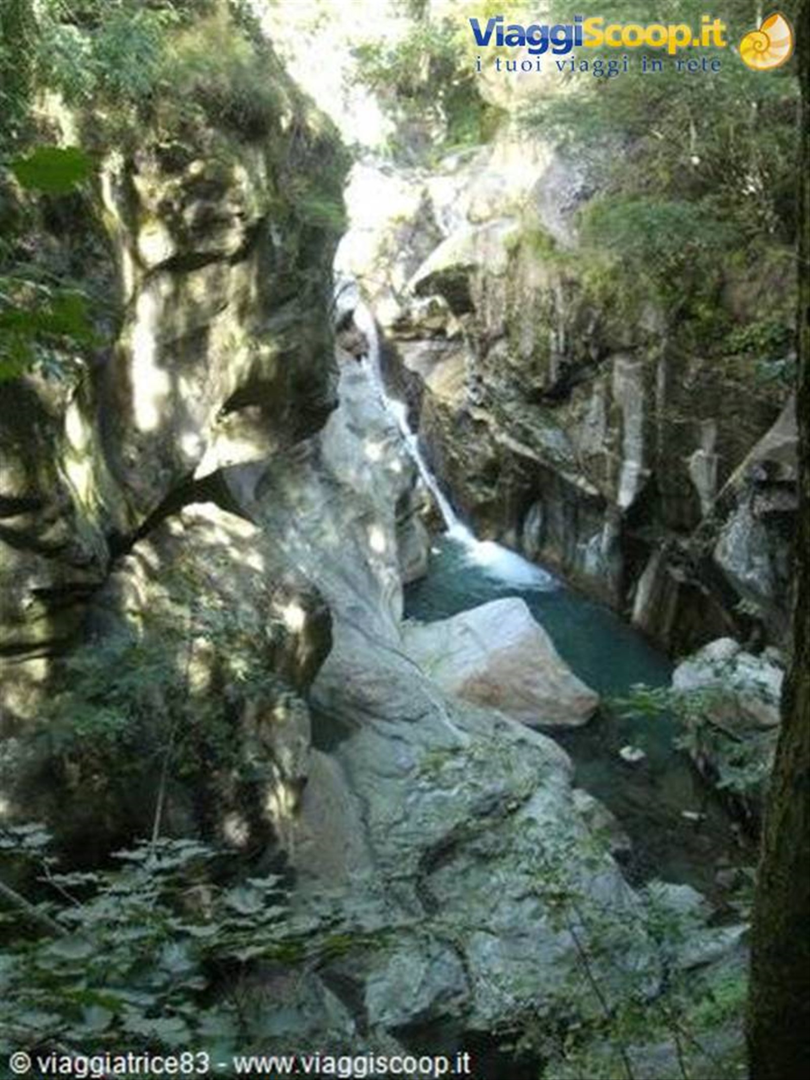 Les Gouffre de Guillemore", profondissimo orrido scavato dal Lys nella roccia, dove il torrente prec