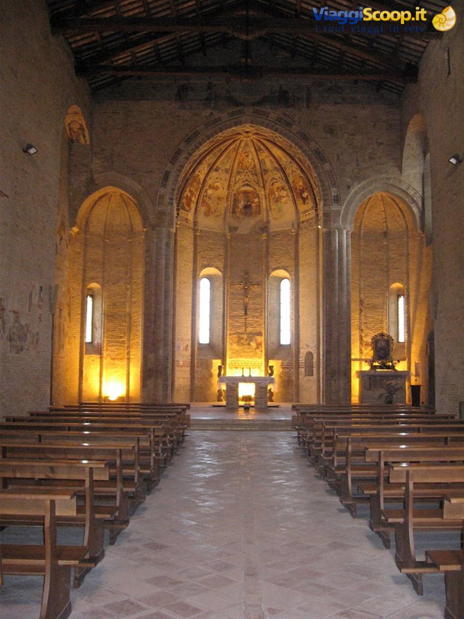 Santa Maria della Rocca - Interno della Chiesa
