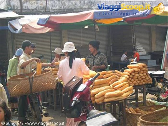 14 - Kratie - Mercato 