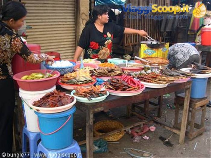 14 - Kratie - Mercato 2