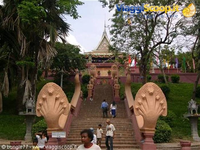 15 - PP - Wat Phnom 2