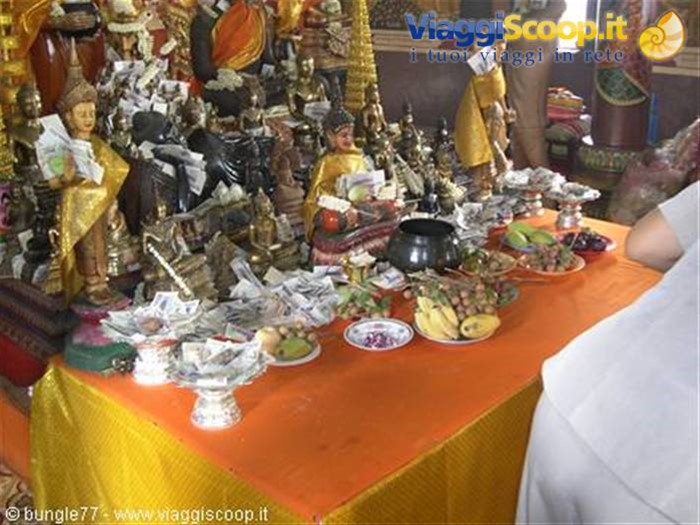 15 - PP - Wat Phnom - Offerte