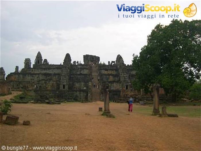 17 - Angkor - Phnom Bakheng