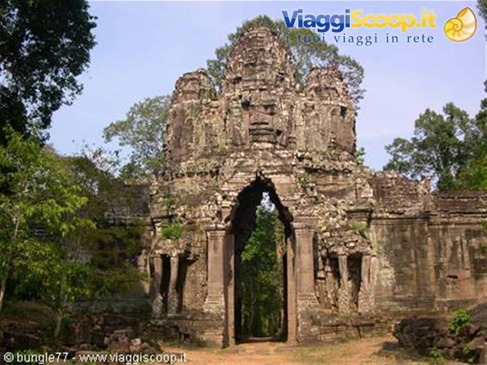 18 - Angkor - Porta dei morti