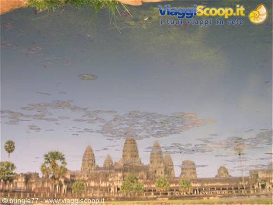 18 - Angkor - Angkor Wat - Riflessi